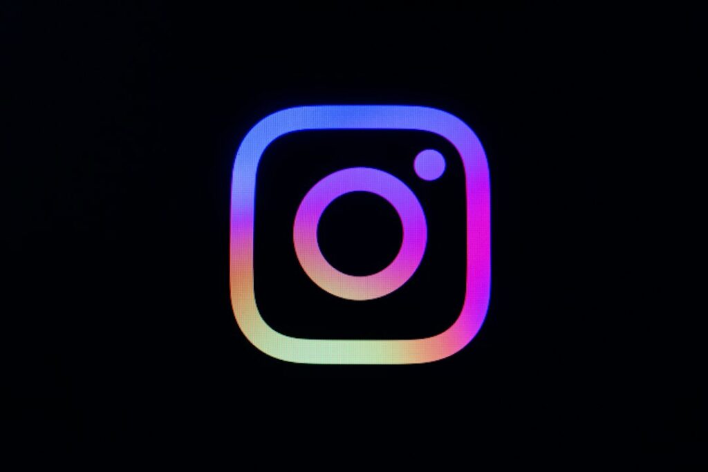 Hoe oud moet je zijn voor Instagram? Minimumleeftijd en ouderlijke toestemming