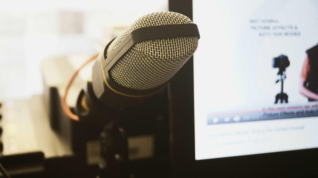 Je eigen mediakanaal beginnen? Met deze tips maak je thuis je eerste producties Je eigen mediakanaal beginnen? Met deze tips maak je thuis je eerste producties
